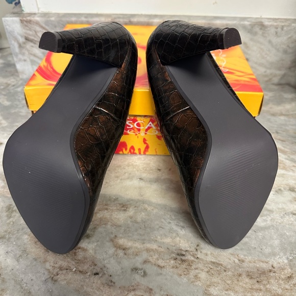 Toscana Brown Crocodile Pattern Heels - Picture 4 of 5